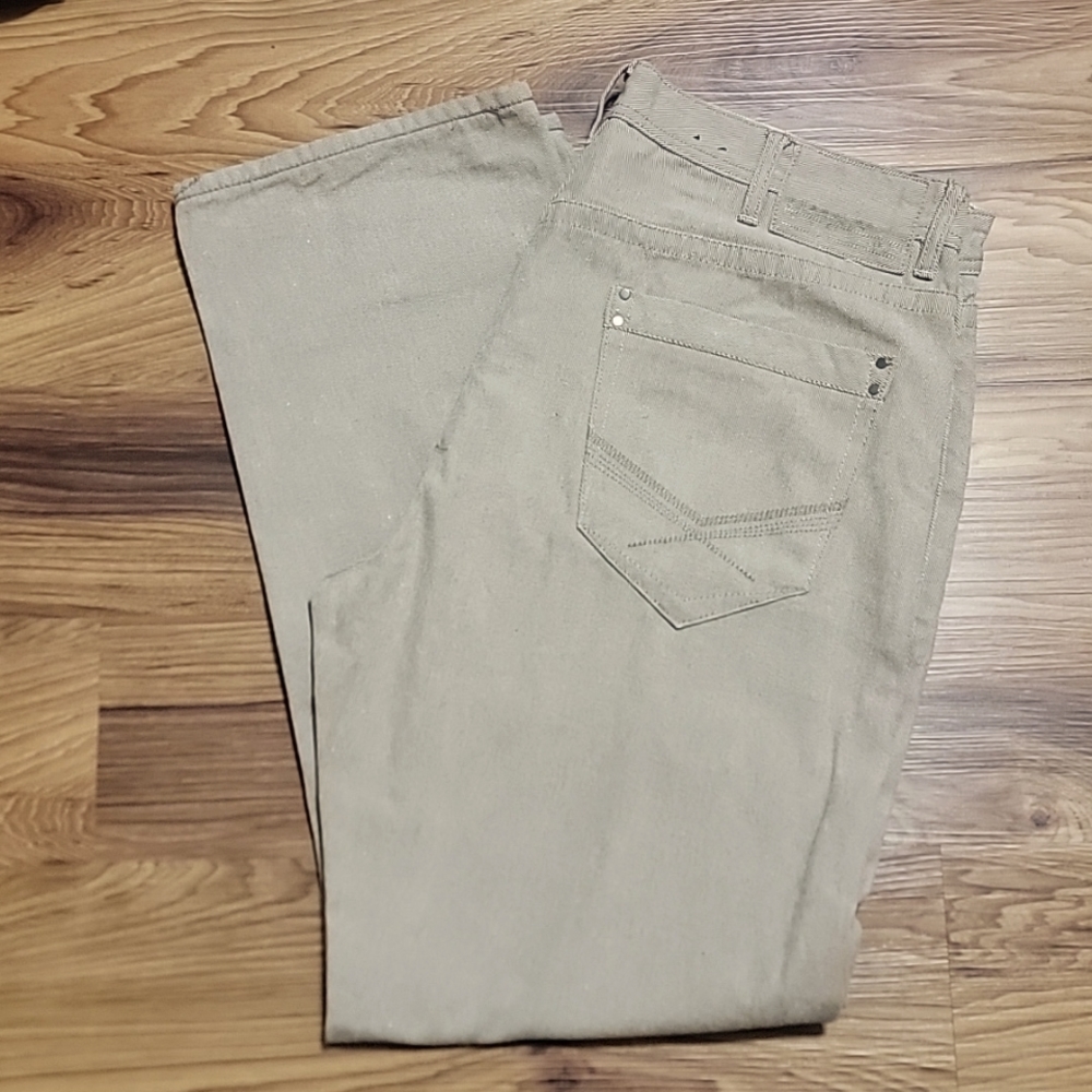 Men's Sean John Jeans. Size 40. Tan